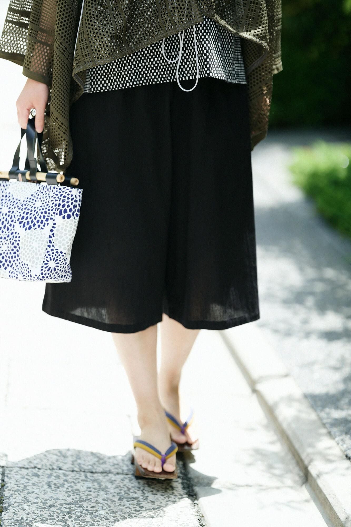 高島縮 20/20 広形（ひろなり）もんぺ はぎ丈／濡羽色（ぬれば