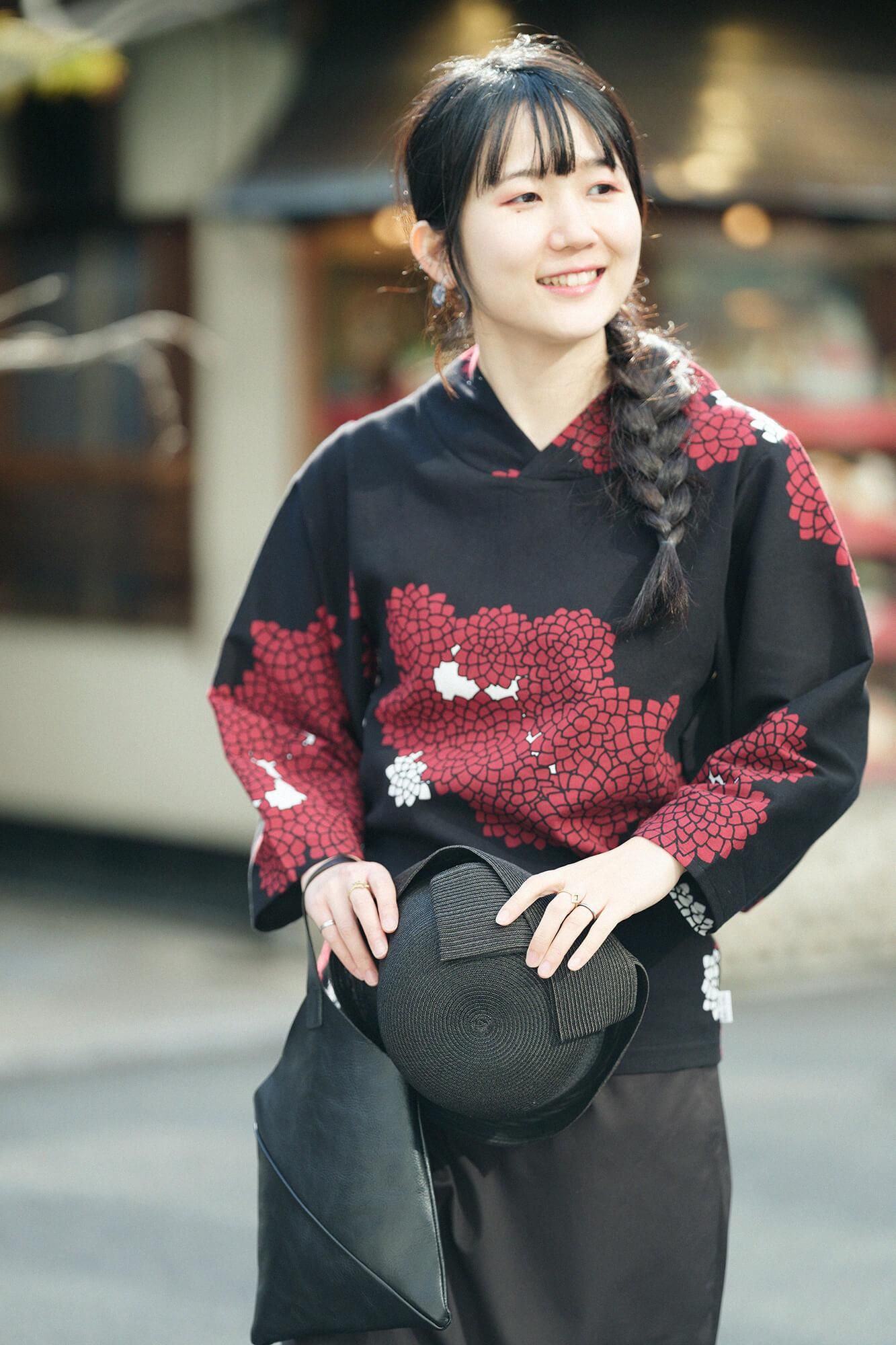 Chizimi Cotton 40/40 Kimono Collar Top / Chrysanthemum in Clouds