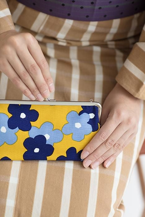 12號帆布 軟 口金包（横長）/疊花 小 黃色