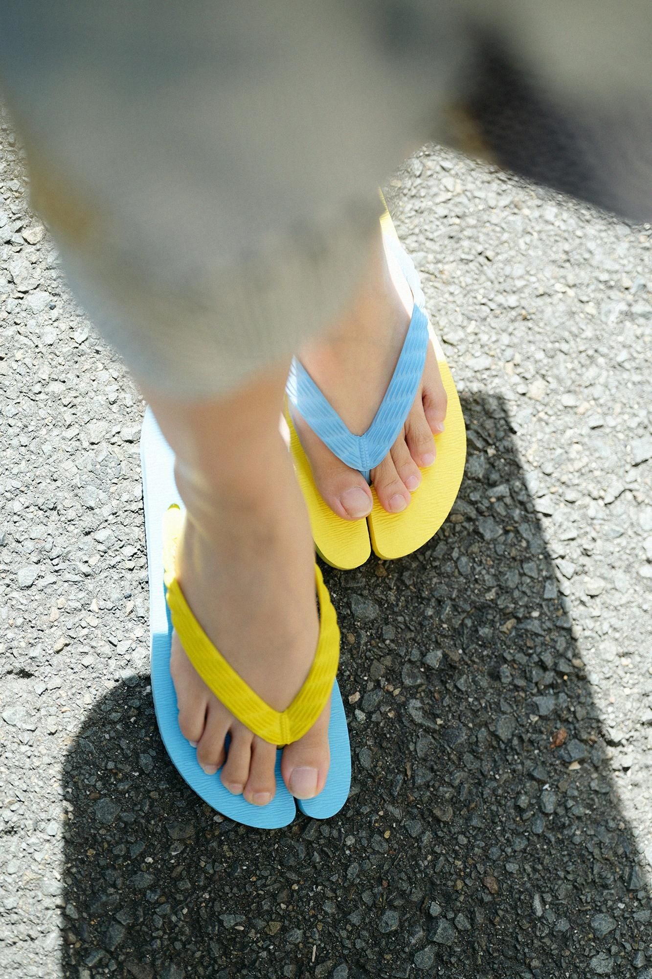 千日足袋人字拖／檸檬色×天藍色