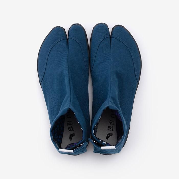 貼付まつり足袋／濃紺×菊づくし（のうこん×きく）