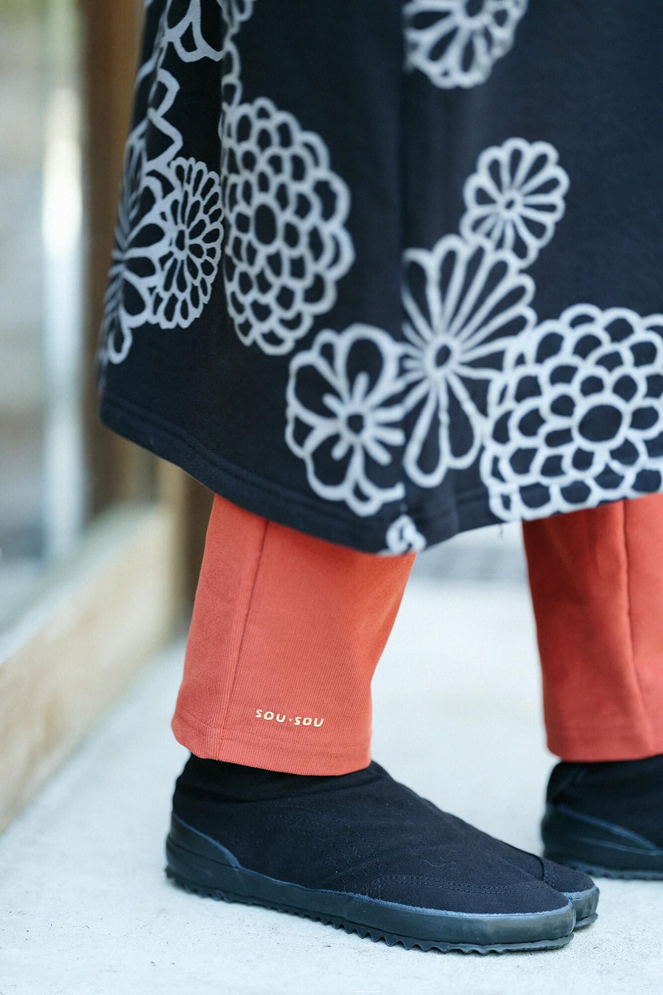ท็อปถ่านหิน (เล็กน้อย) บาง (บางเล็กน้อย) Enyuu wear/scarlet (ฮิอิโระ)