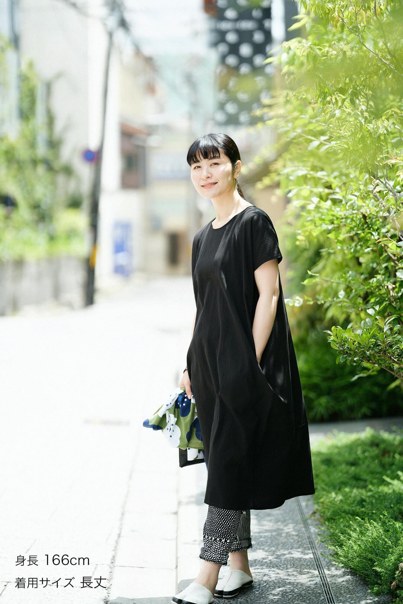 8/27まで【美品】sousouソウソウ　高島縮　ほほえみ　長方形衣　ワンピース 高島縮 長方形衣 組