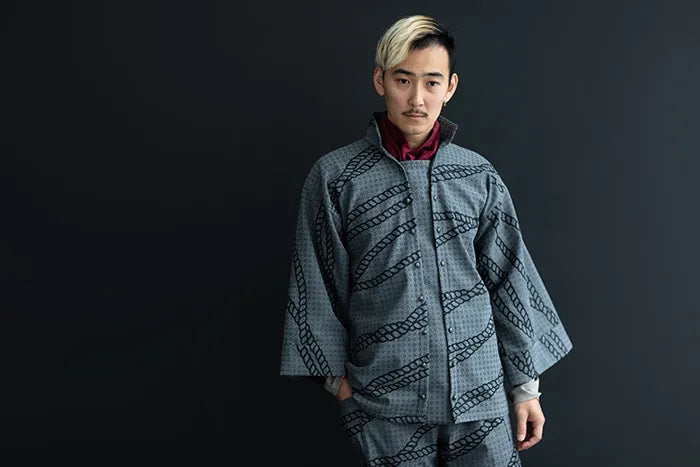 【net limited】Jacquard Fine Pattern Double Breasted Shirt / Binding Lead Color​ ​▲