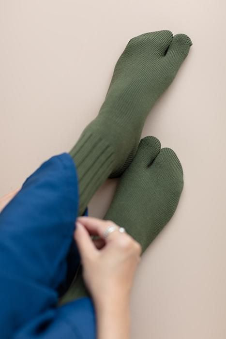 Rip Knit Tabi Socks (Mid-calf)／Olive Green【Men・Women】