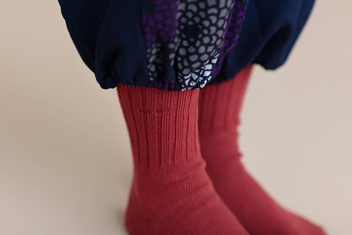 Rippstricksocken (normale Länge) / dunkelbraun [für Damen und Herren]