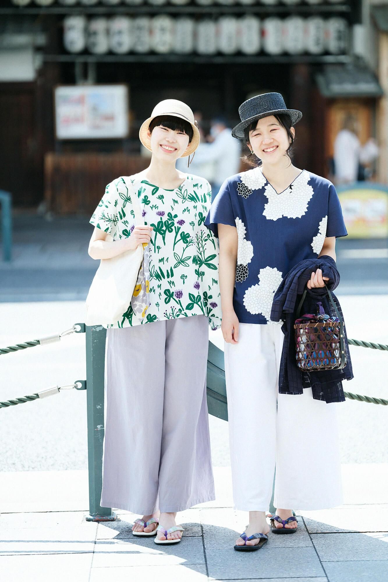 【極美品】SOU・SOU◎伊勢木綿 20/20 麻混 帯もんぺ／草柳鼠 × 水辺 伊勢木綿 20/20 麻混 広形（ひろなり）もんぺ はぎ丈／濃紺（のうこん）