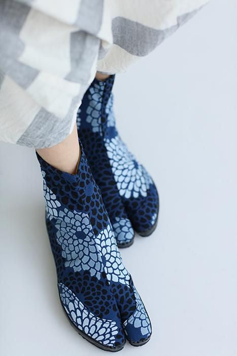 Festival Split Toe Tabi Shoes / Chrysanthemum