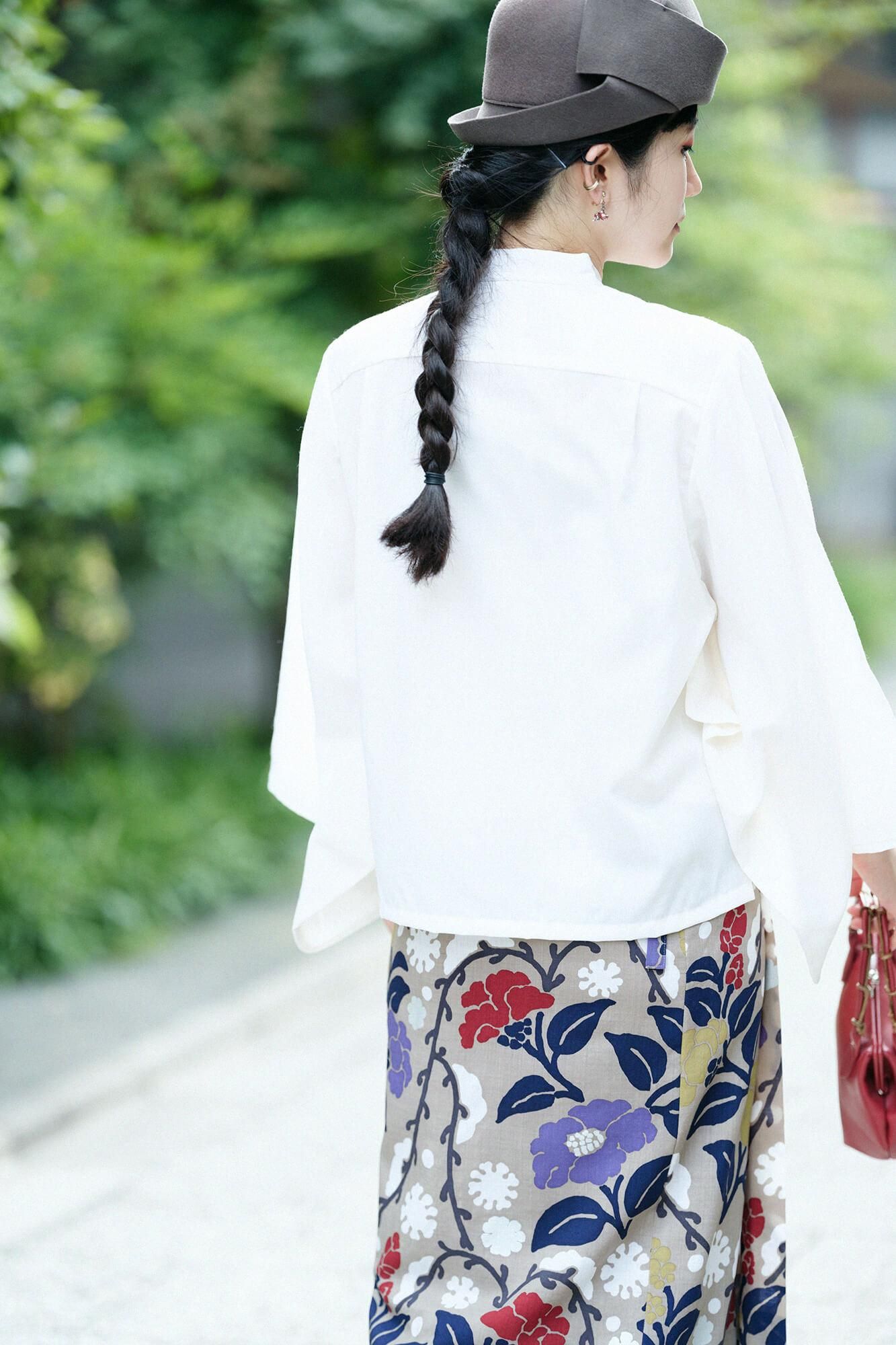 モスリン 草衣（そうい） 上（うえ）／胡粉色（ごふんいろ）