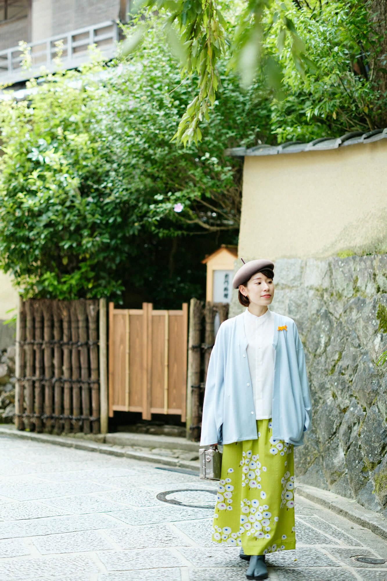 モスリン 草衣（そうい） 上（うえ）／胡粉色（ごふんいろ）