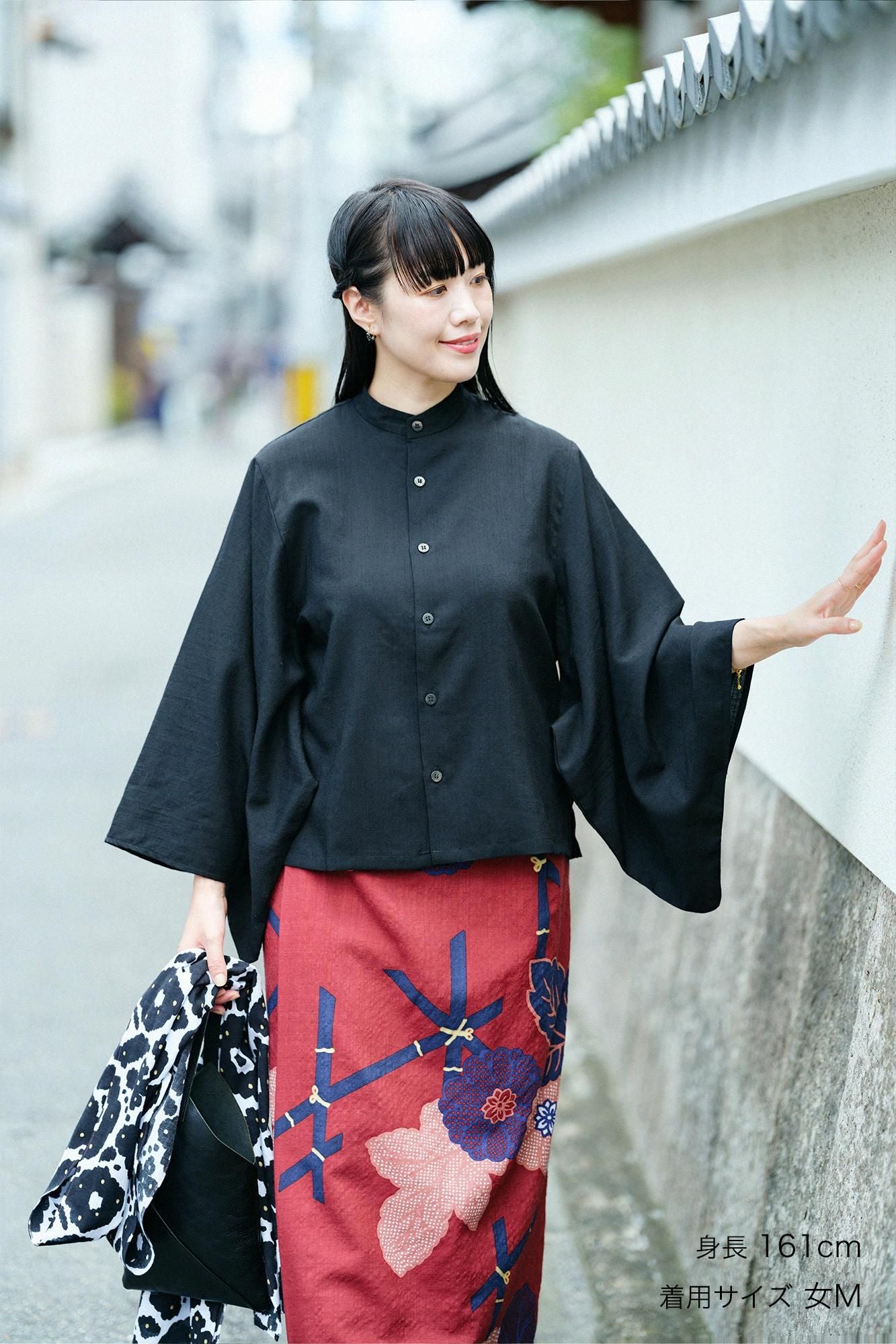 モスリン 草衣（そうい） 上（うえ）／濡羽色（ぬればいろ）