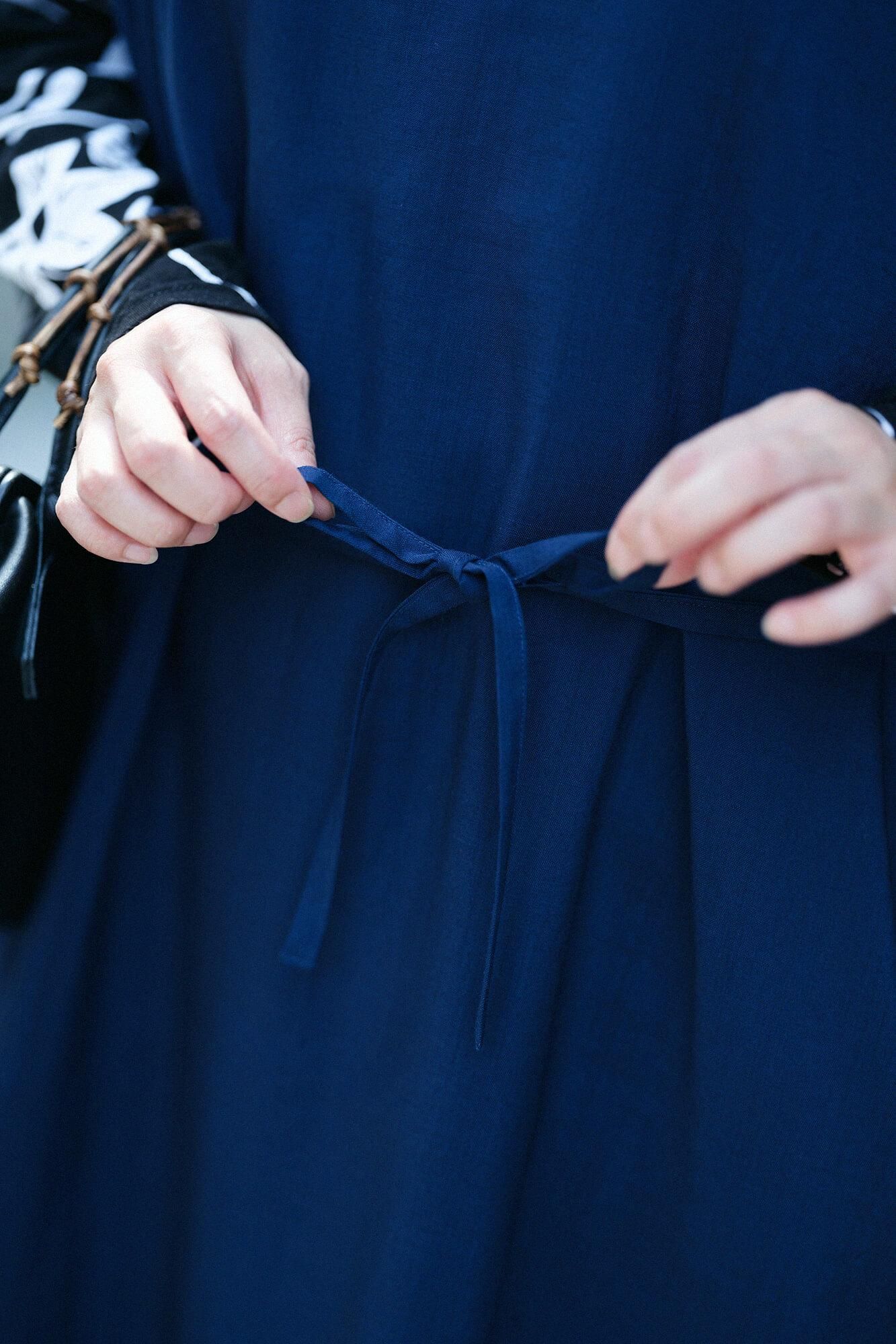 毛斯綸 長方形洋裝／深藍色 2