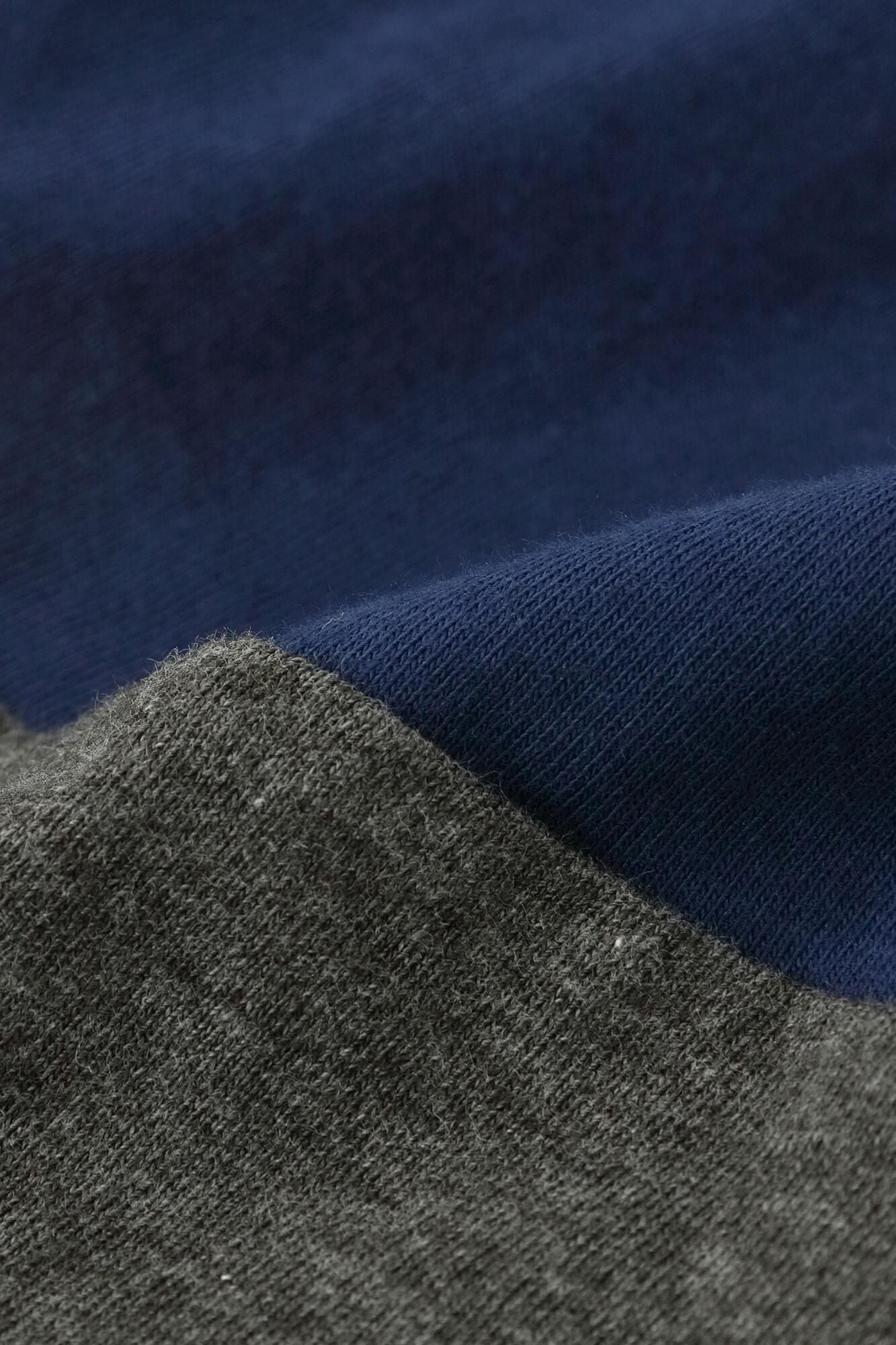 拉出领，不同袖子，30 件单件/深蓝色 x 麻色墨水