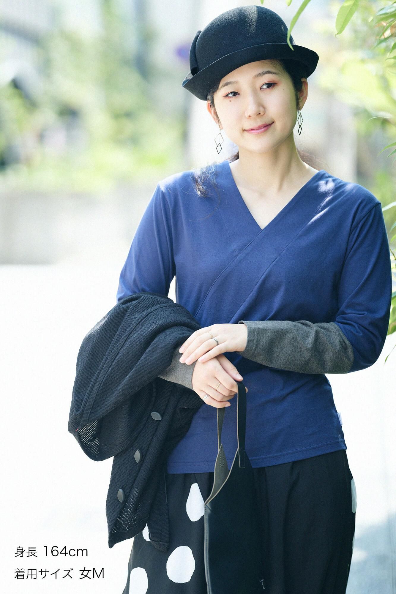 拉出领，不同袖子，30 件单件/深蓝色 x 麻色墨水