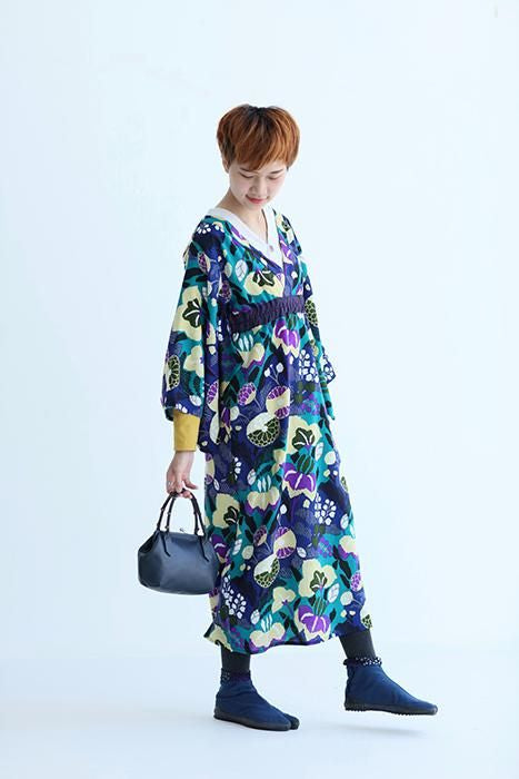 SOU・SOU×Y'SACCS Wisteria Vine Clasp Bag
 / Dark Blue×Chrysanthemum