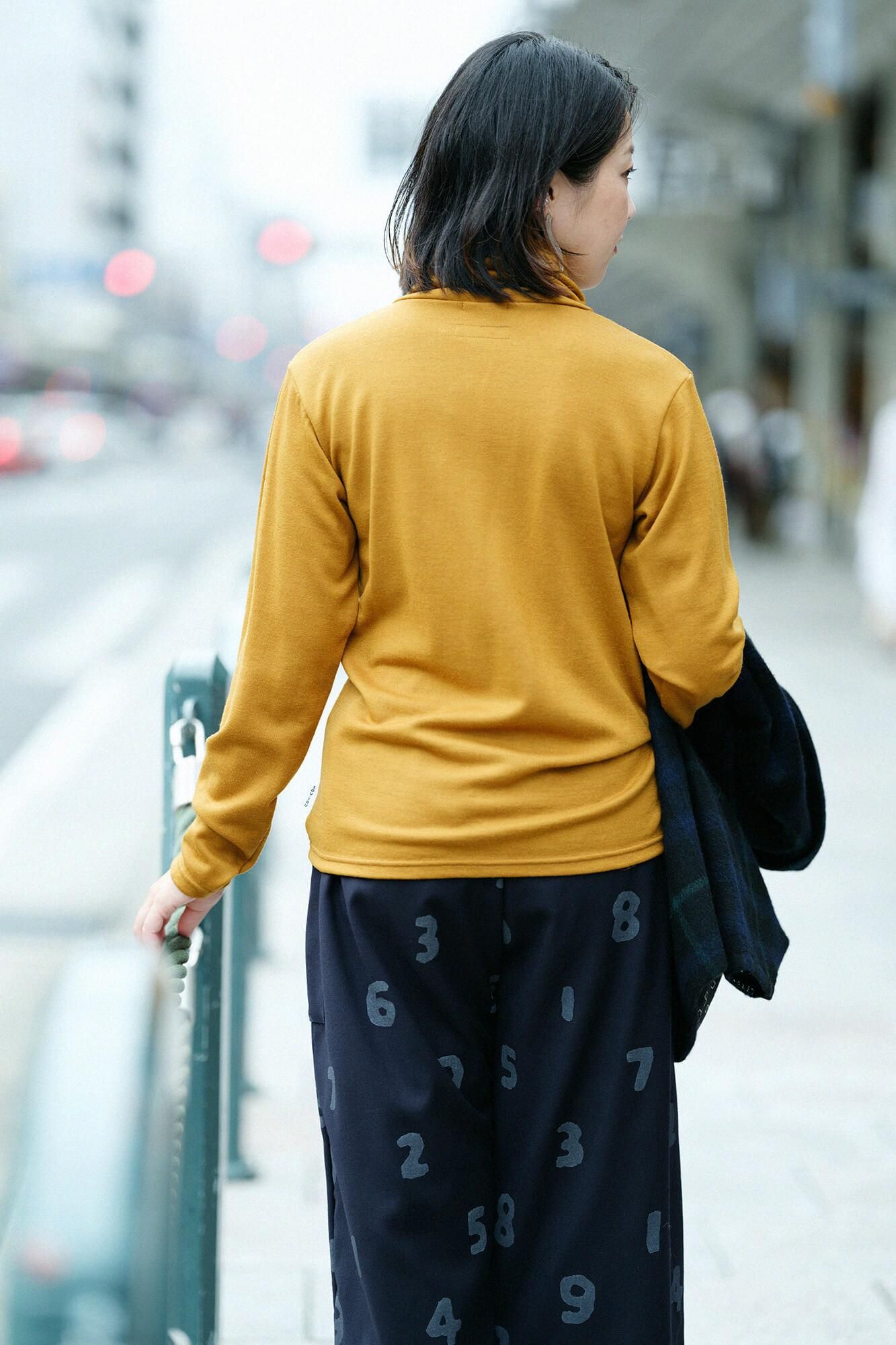 平針織 可洗羊毛 高領上衣／山吹茶色 