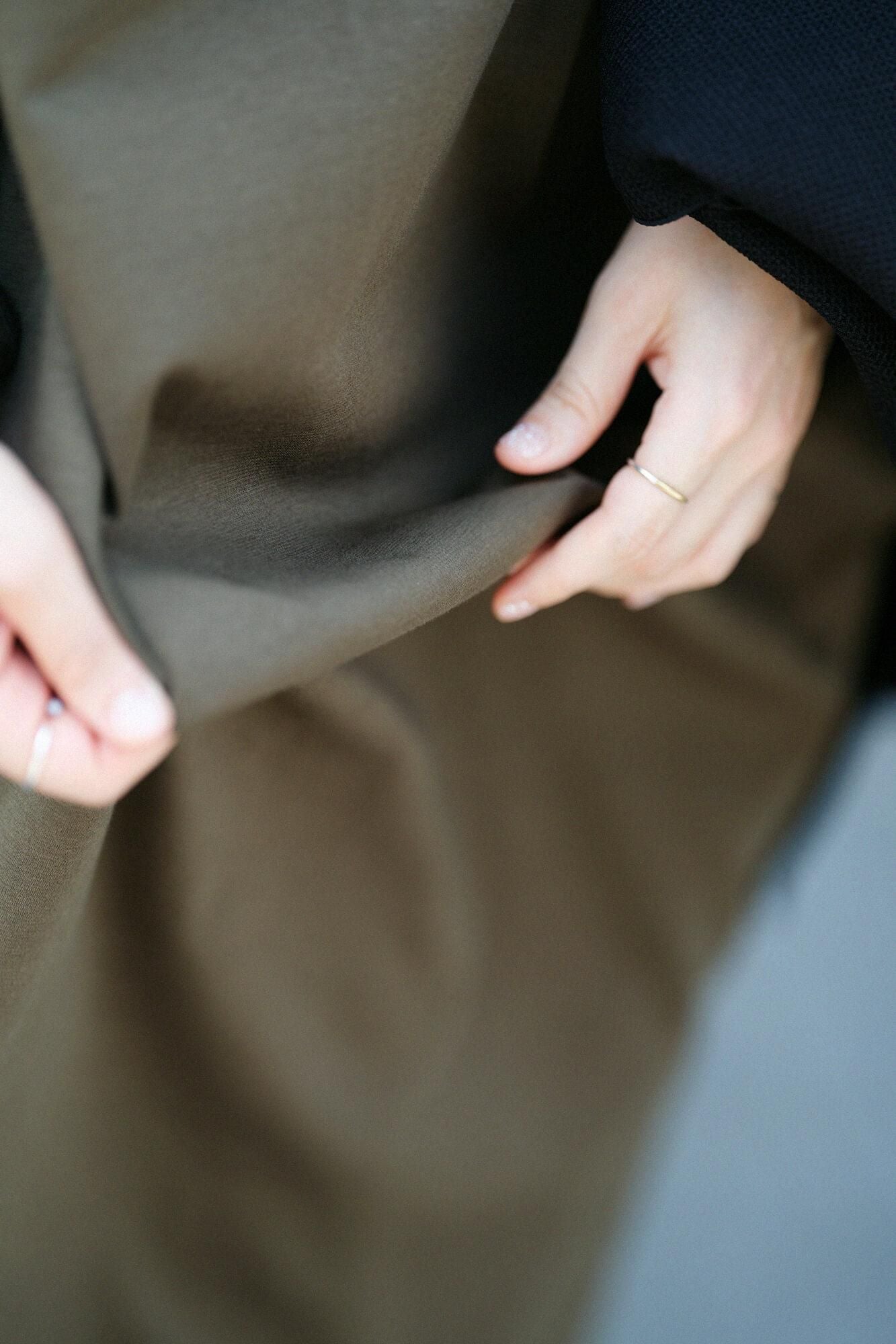 羅紋針織布 船領 長袖連衣裙／橄欖綠