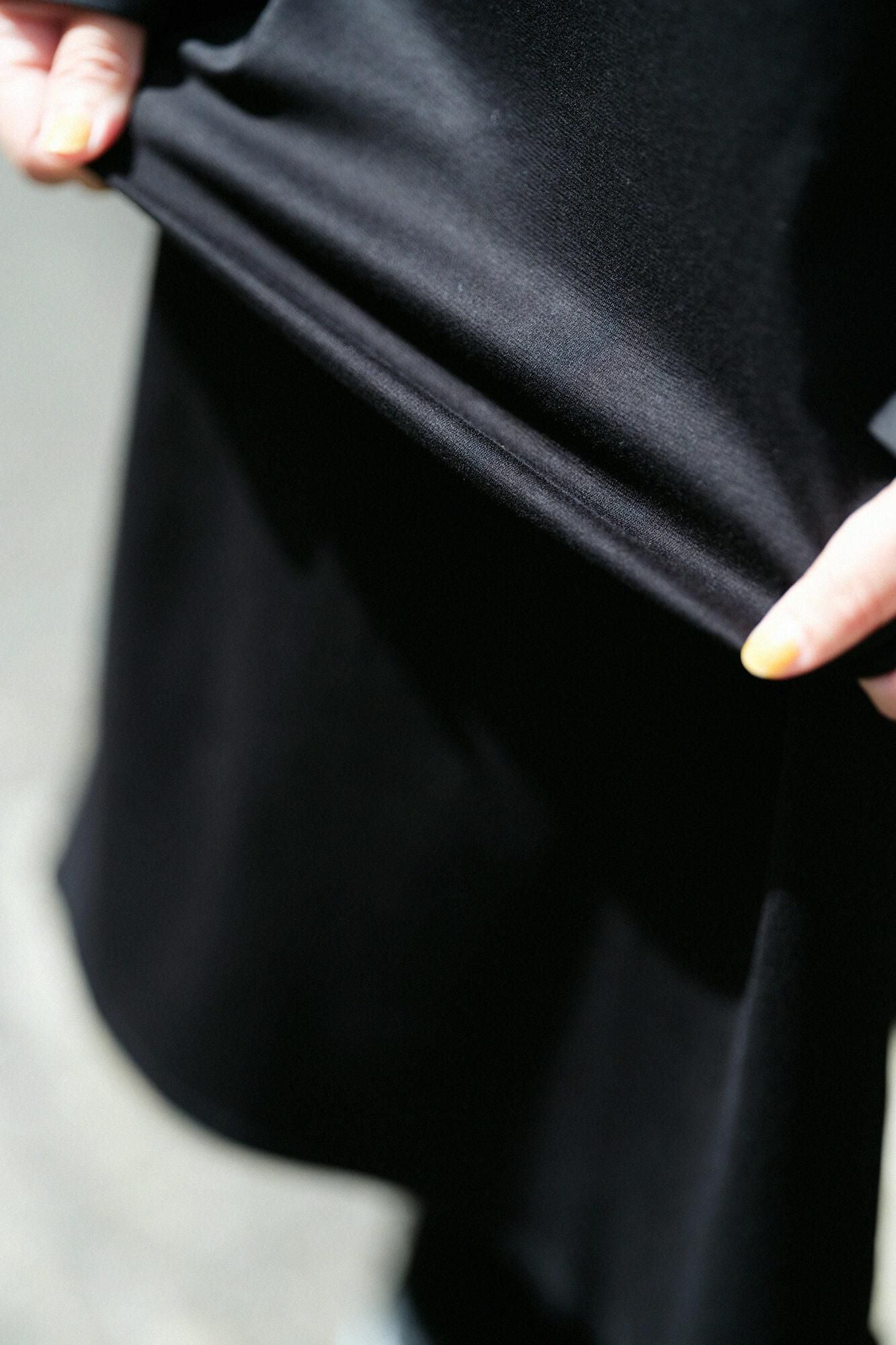 펀치 로마 보트 목이 긴 소매원피스／검은색