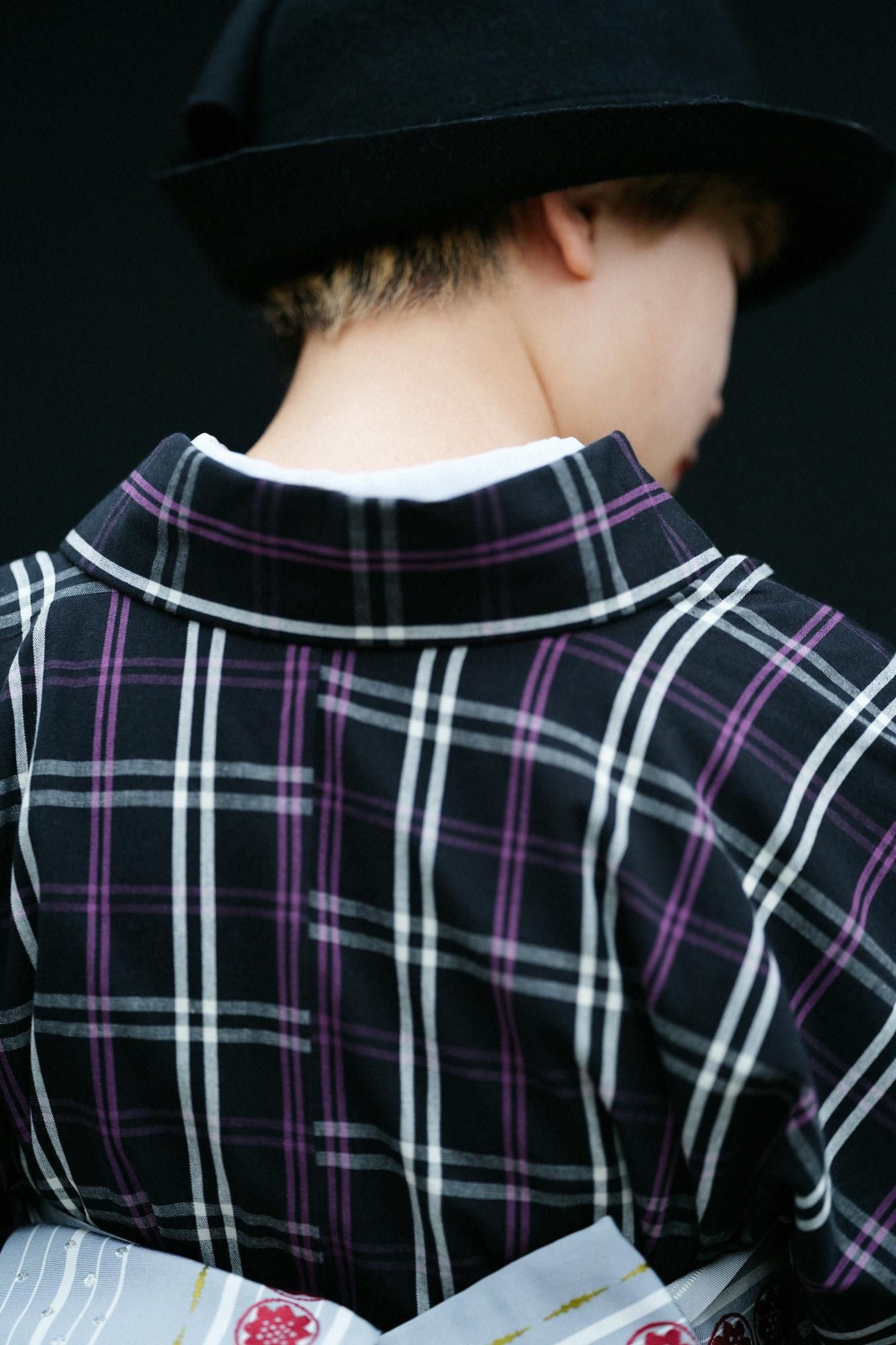 [※ Tailoration supplémentaire] ISE Cotton (20/20) Tissu kimono / Sou ・ Sou Lattice, Couleur de plumes humides x Purple antique (Nubariiro x Kodai Murasaki)