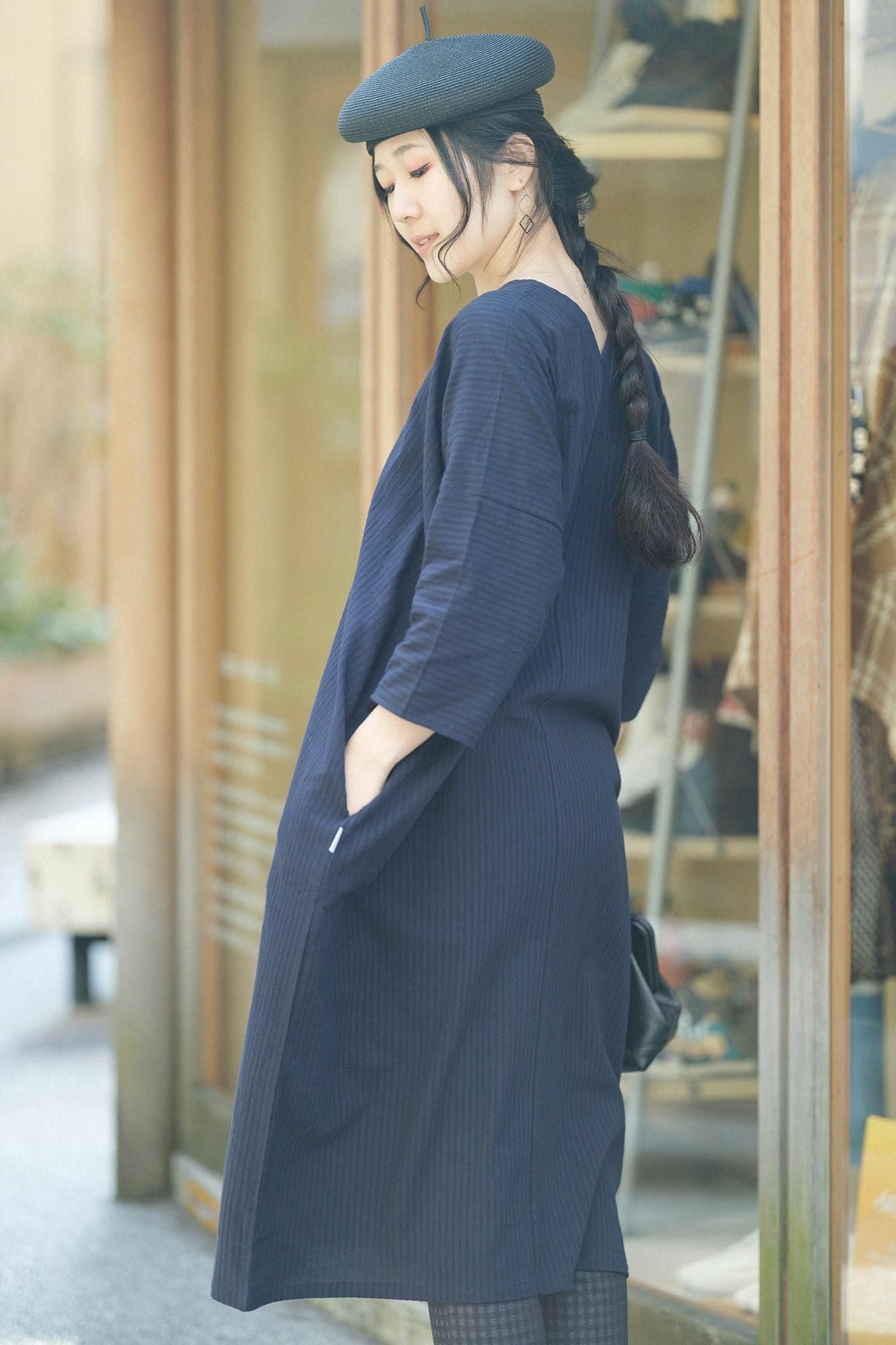 高島縮棉40/20 空羽 V領長方形洋裝 七分袖/藍黑色