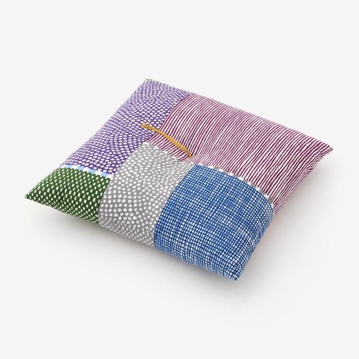 SOU・SOUKyoto Cushion（21 Count Plain Weave）／Lines and Dots Riverside(mosquitoWaBeri) [※DeliveryApproximately 3 weeks]