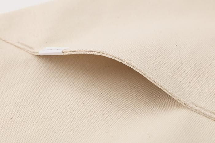 Odayaka Canvas Shoulder Bag with Ornament / Ecru×Yu