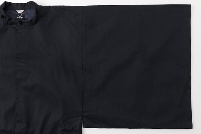 【官網限定】撥水斜紋織（對不起斜紋織） 圓領方袖外套（enryogaitou）/暗藍色