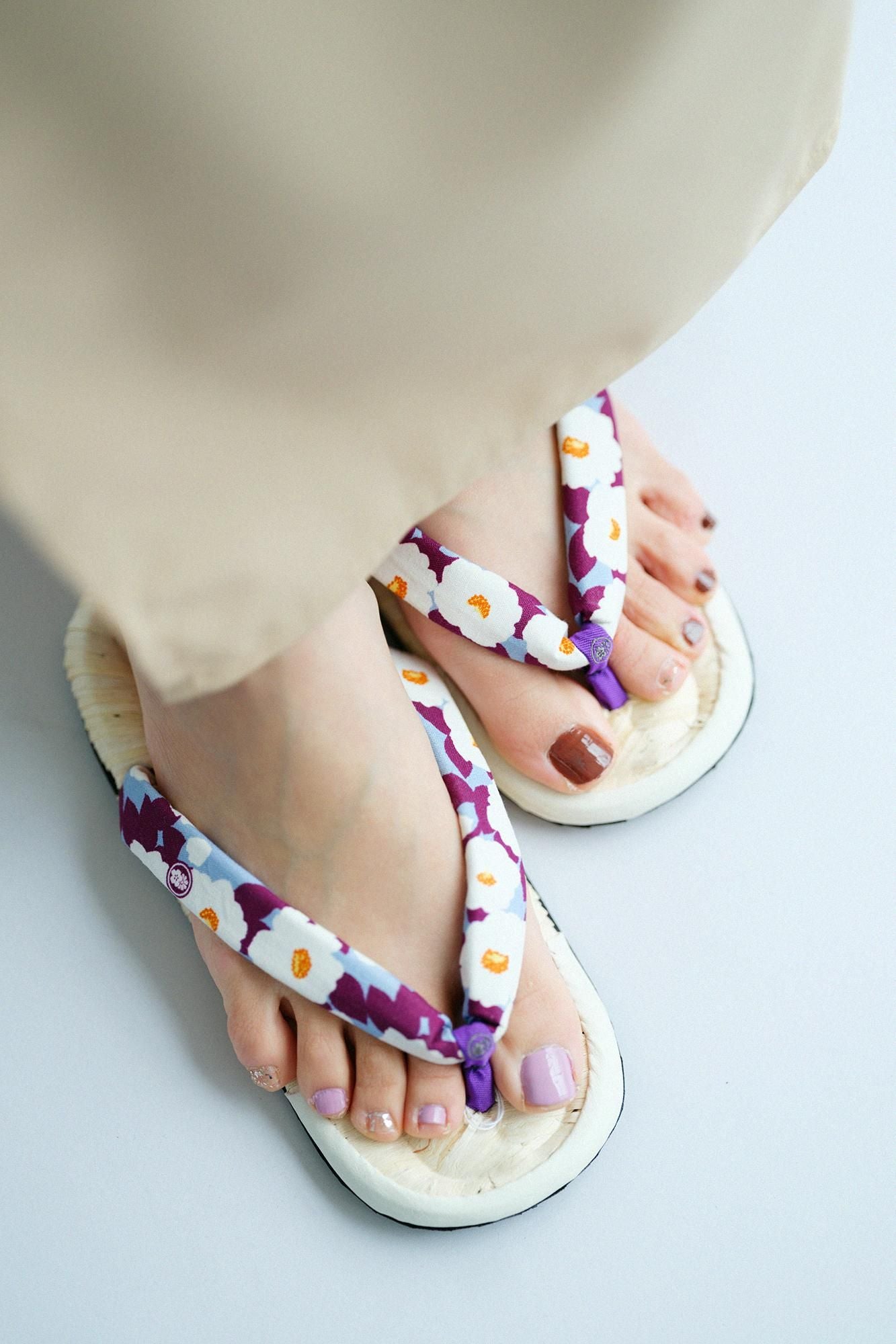 Asabura Sandals／Setsuzan Dawn