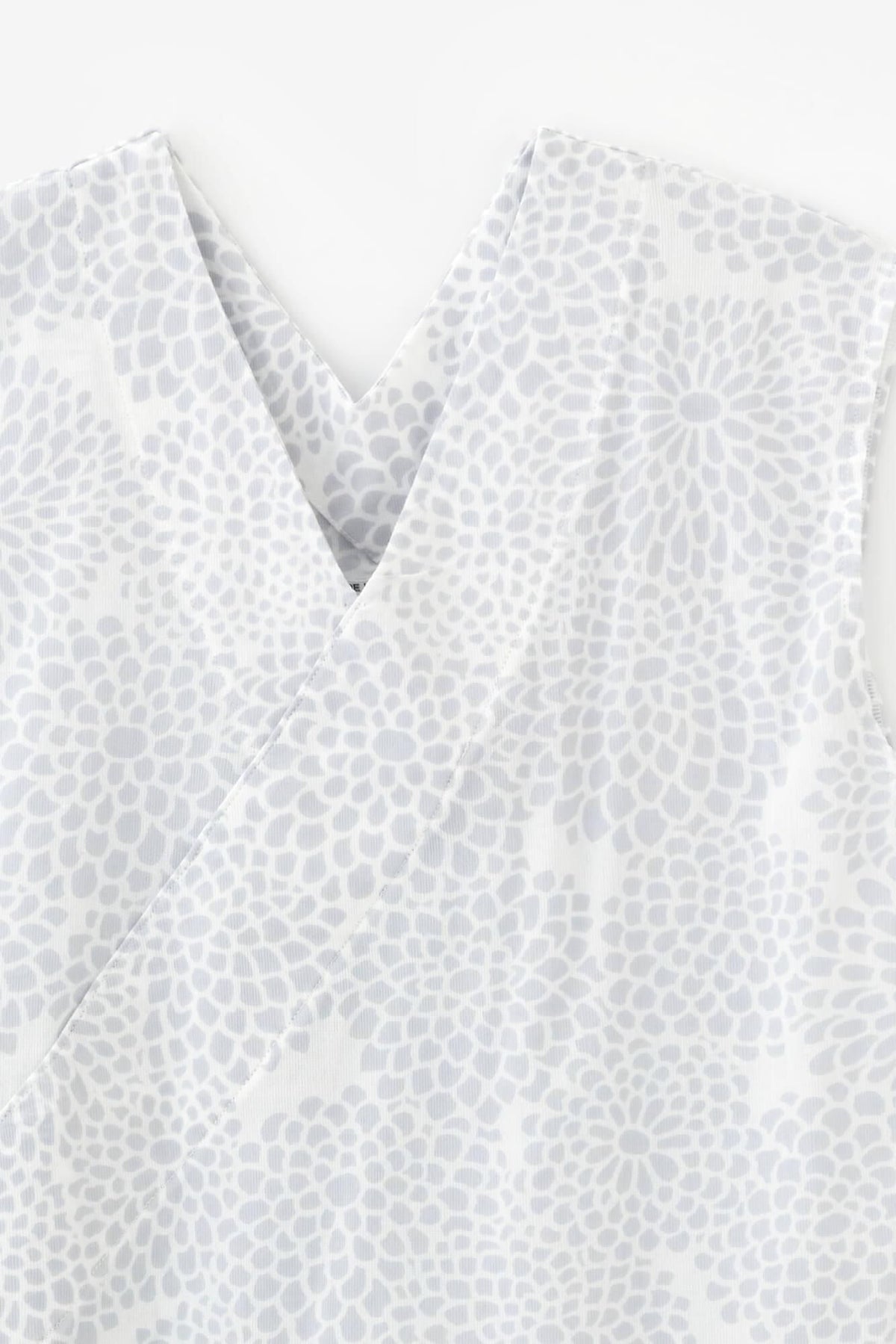 【Ships ard. 4/21】Chizimi Cotton 40/40 V-neck Shirt / Chrysanthemum
