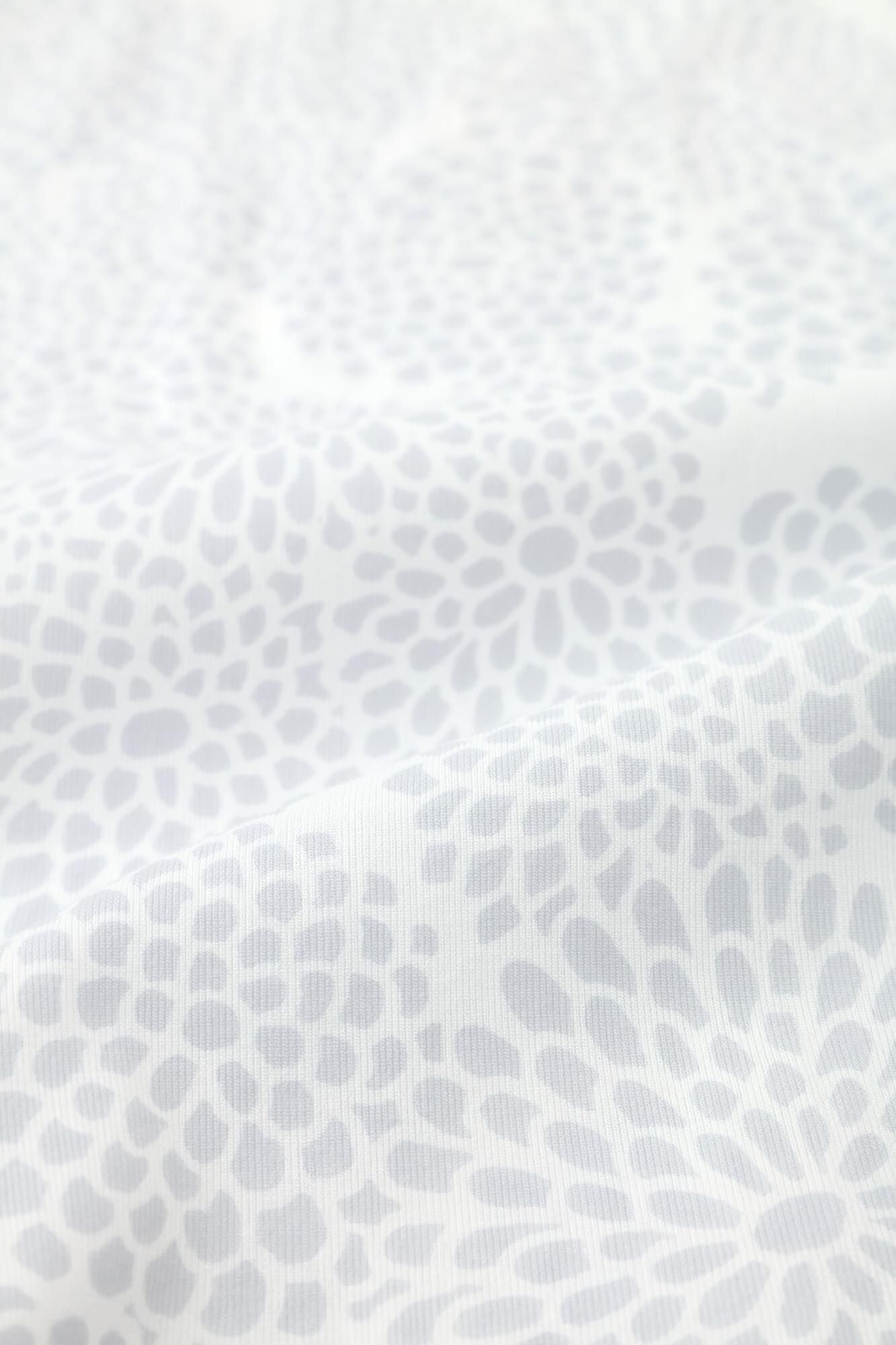 【Ships ard. 4/21】Chizimi Cotton 40/40 V-neck Shirt / Chrysanthemum