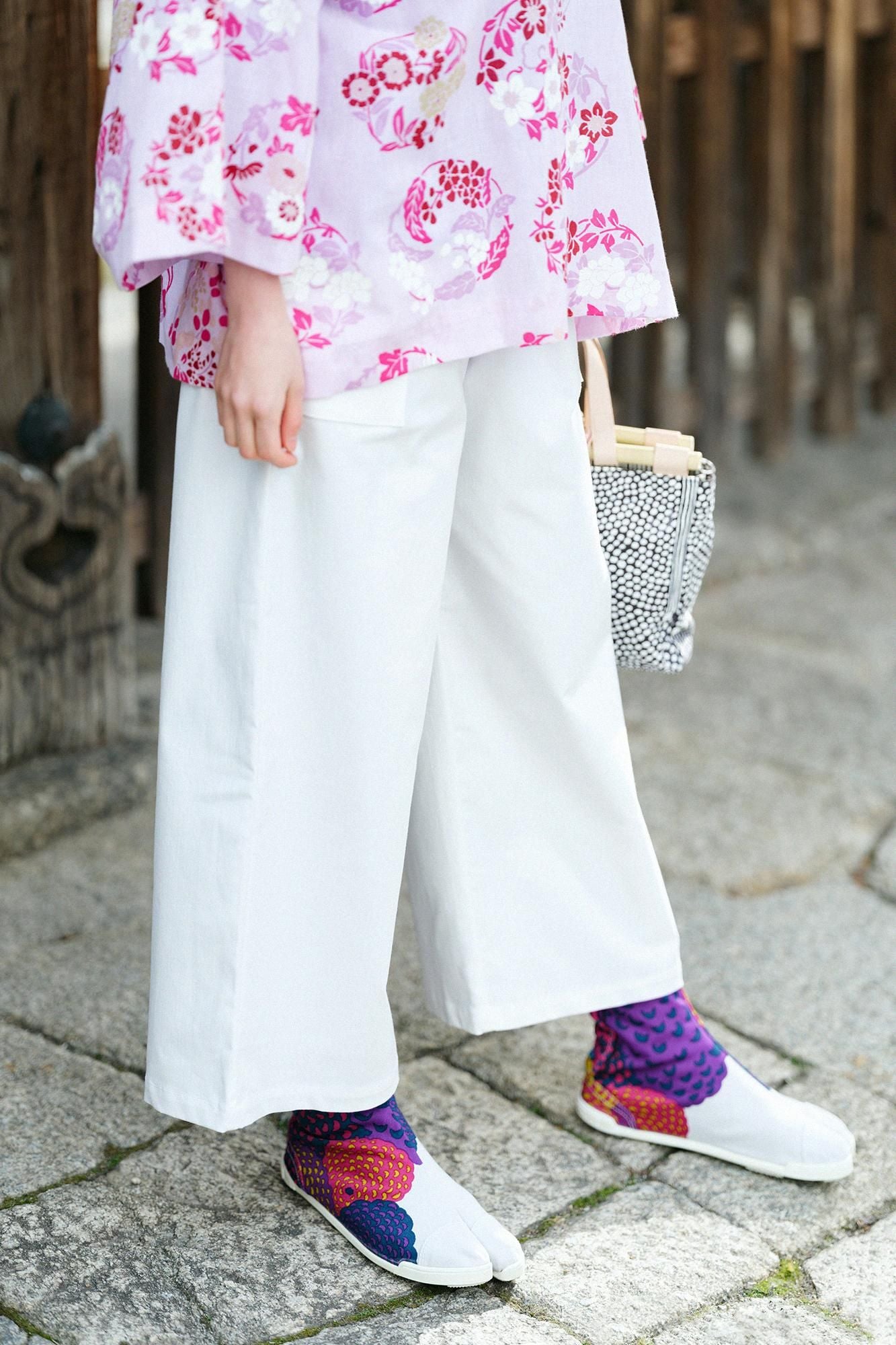 5 tabi tabi with crotch/ponpon dahlia