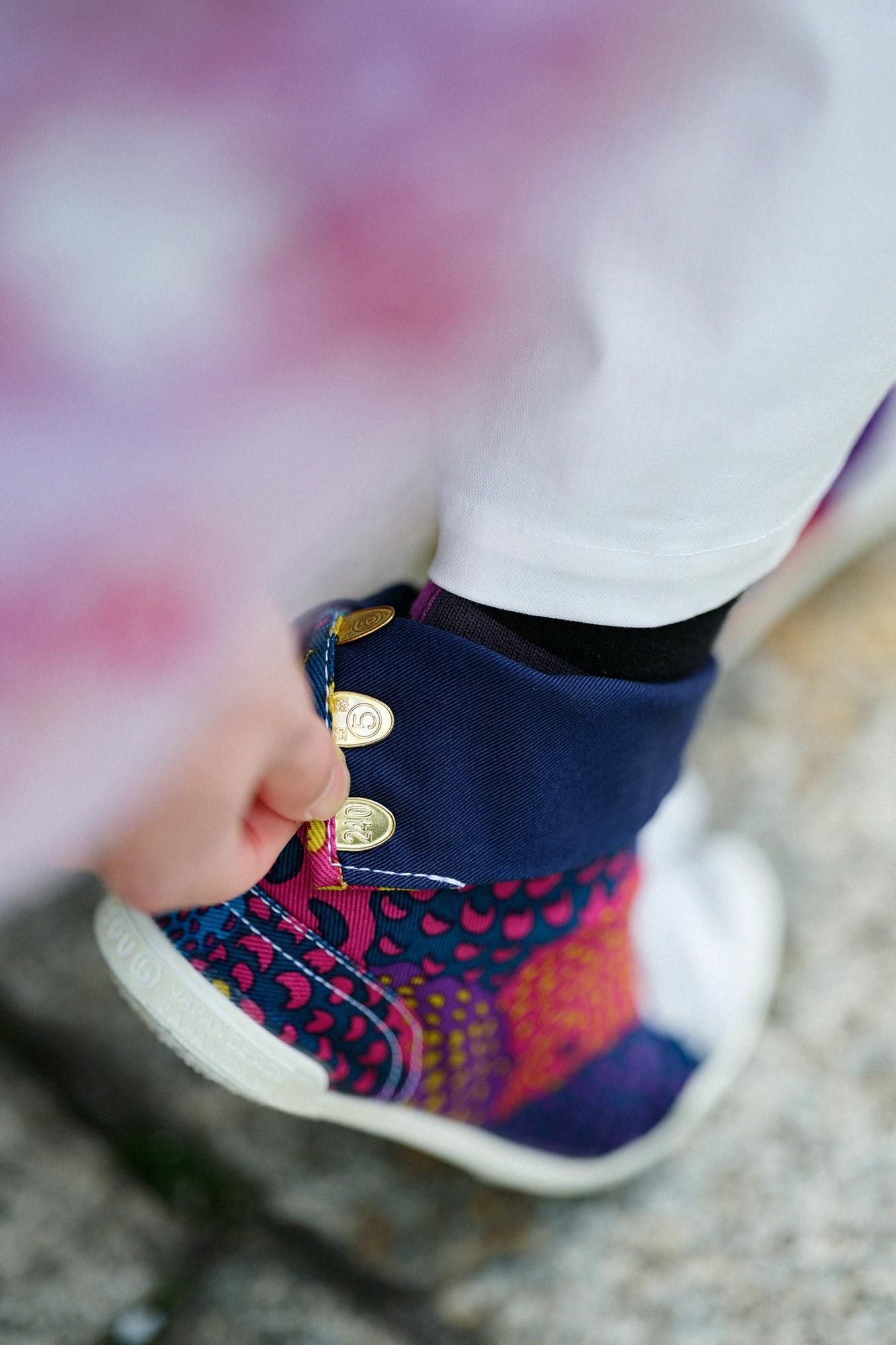 5 tabi tabi with crotch/ponpon dahlia