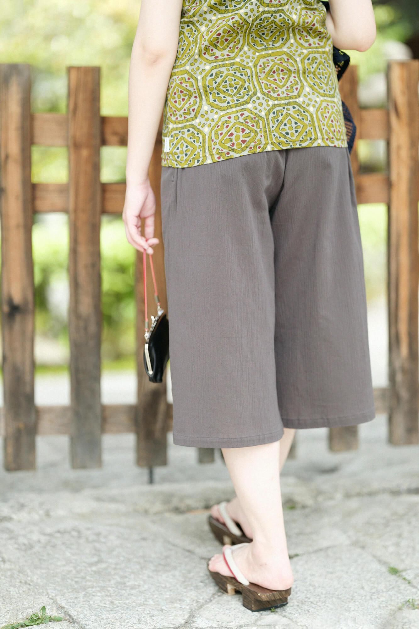 試着のみ【SOU・SOU】高島縮20/20 広形もんぺ あんこ玉 人気商品 高島縮 20/20 広形（ひろなり）もんぺ はぎ丈／濃灰（こいはい）