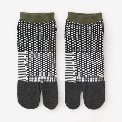 足袋下（踝丈）／間がさね 墨黒に苔（すみくろにこけ）【男・女性用】