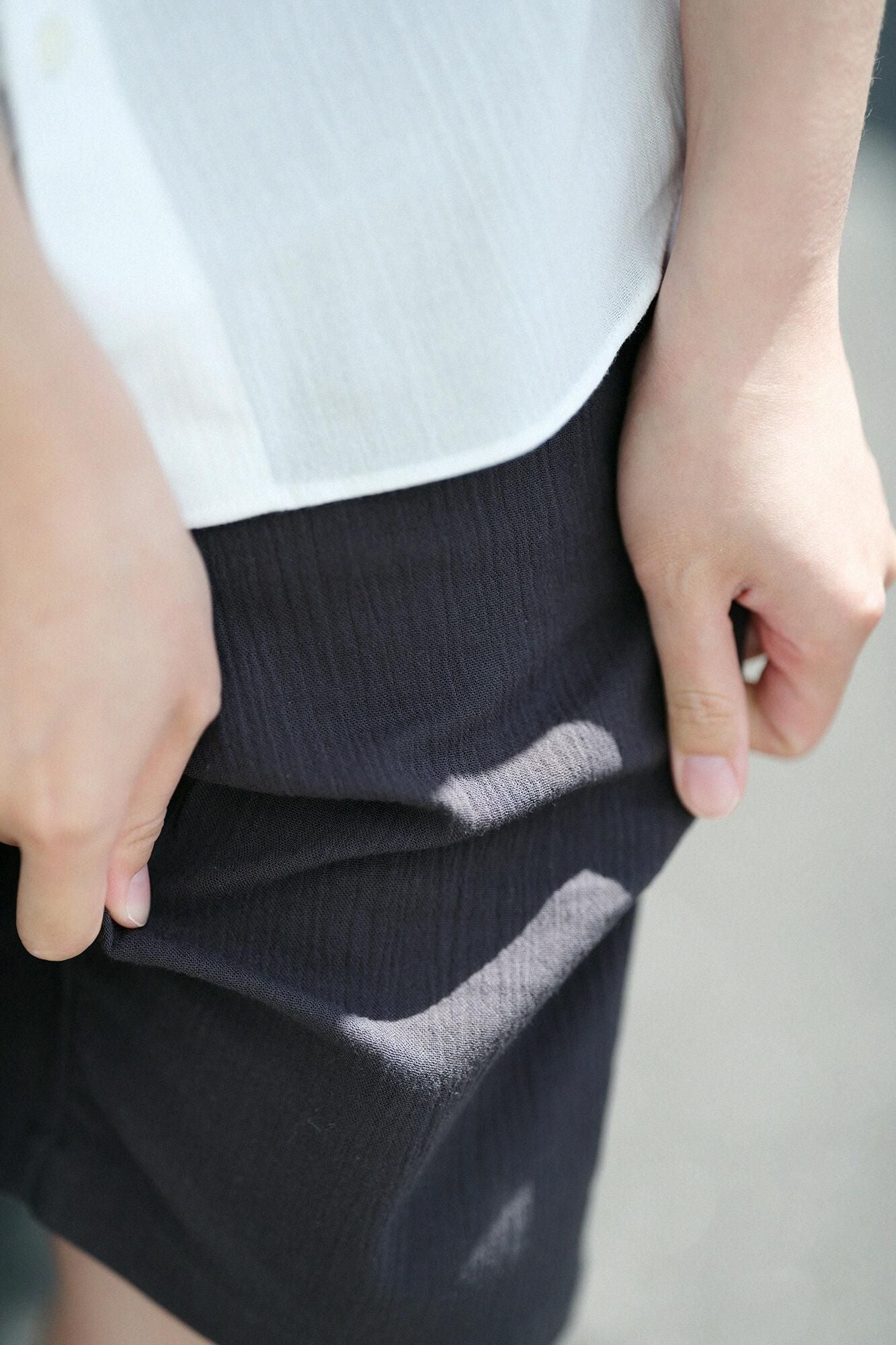 Chizimi Cotton 20/20 Easy Shorts / Dark Lead Color