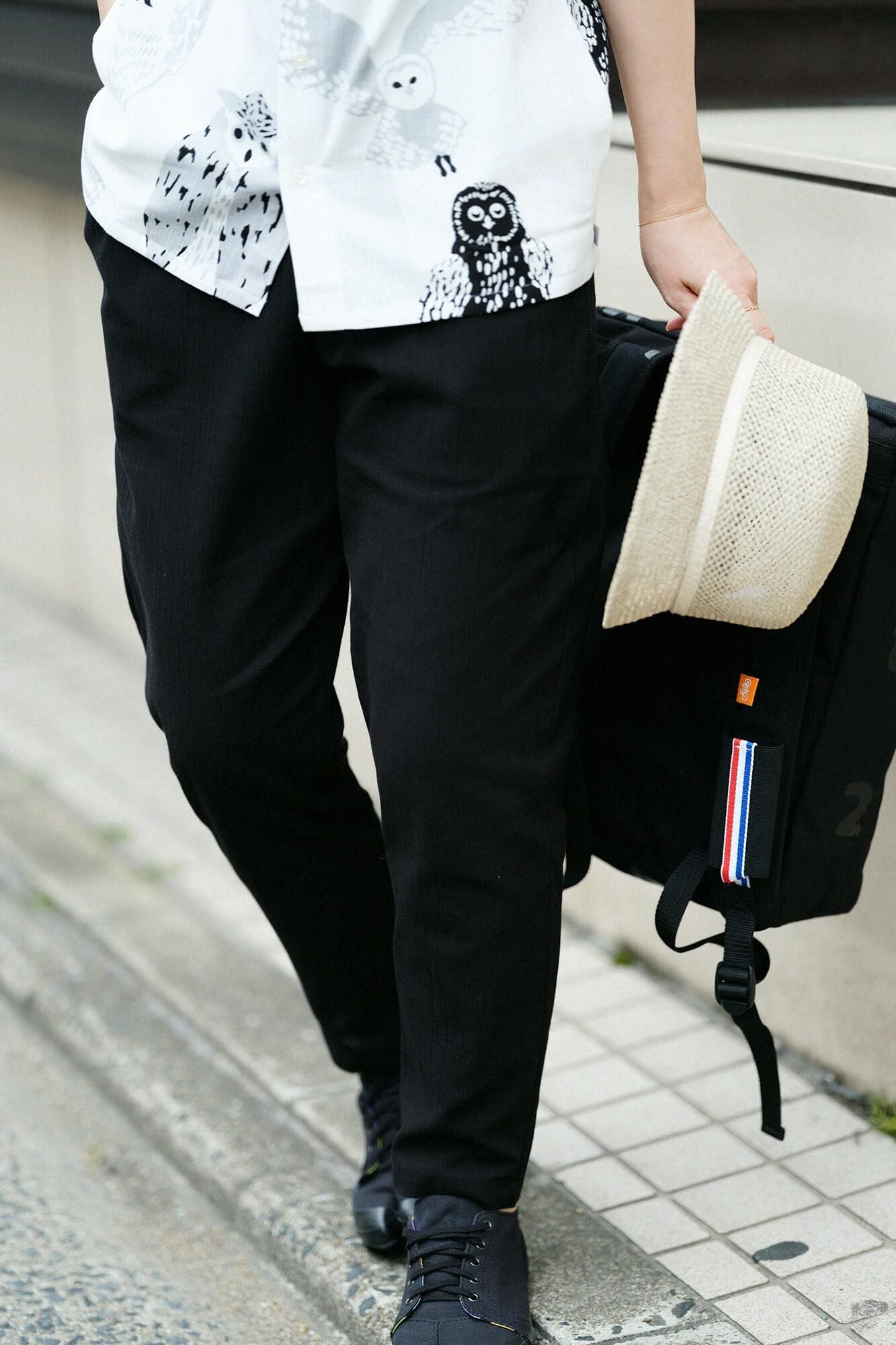 타카시마치지미 20/20 이지 테이퍼드 팬츠／검은색