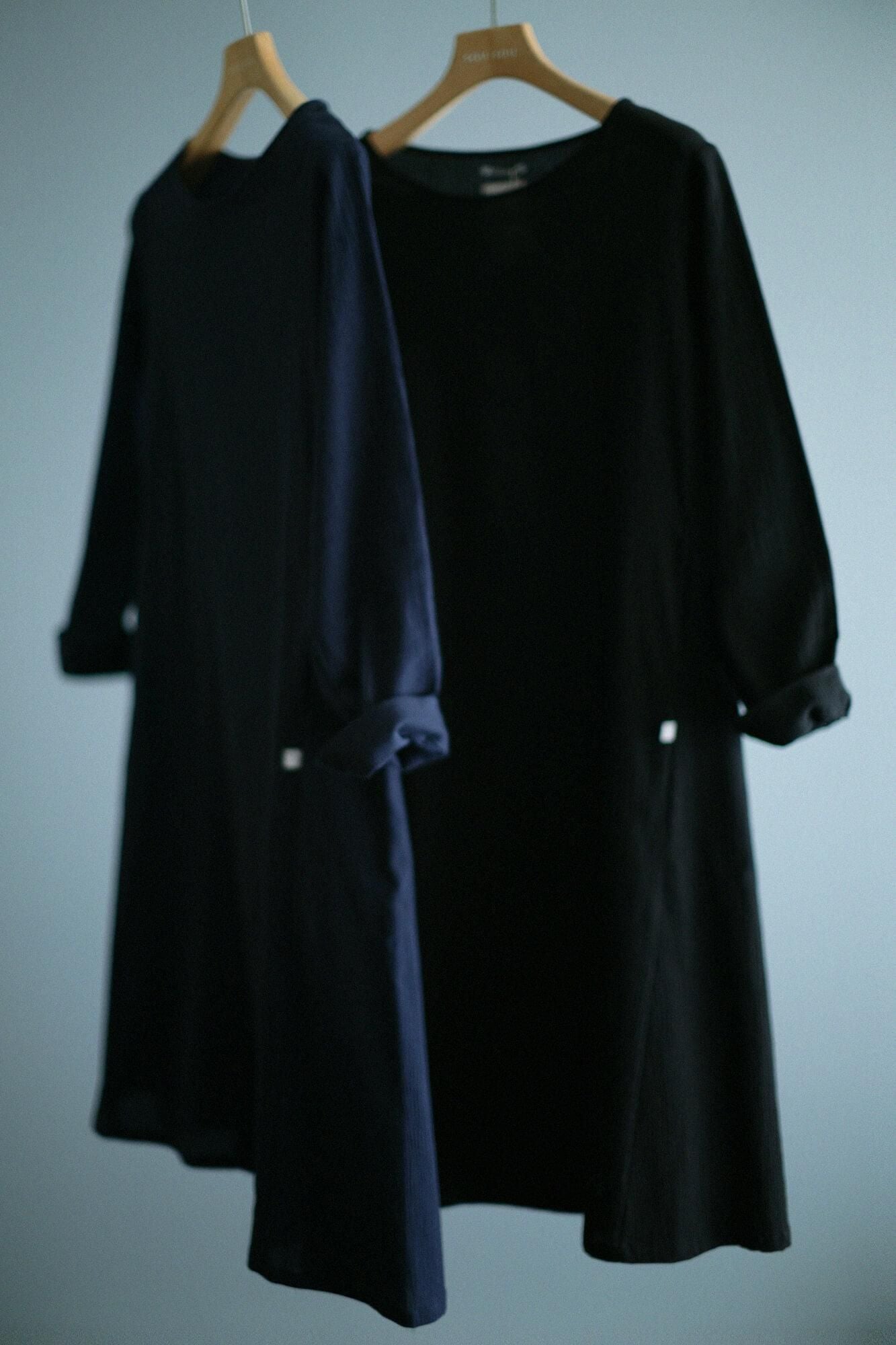 Chizimi Cotton 20/20 Long-sleeved Dress / Dark Blue