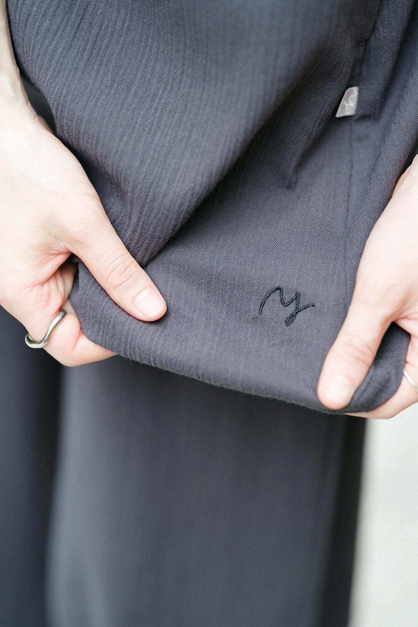 Chizimi Cotton 20/20 Elbow Length Sleeve Tunic / Dark Lead Color