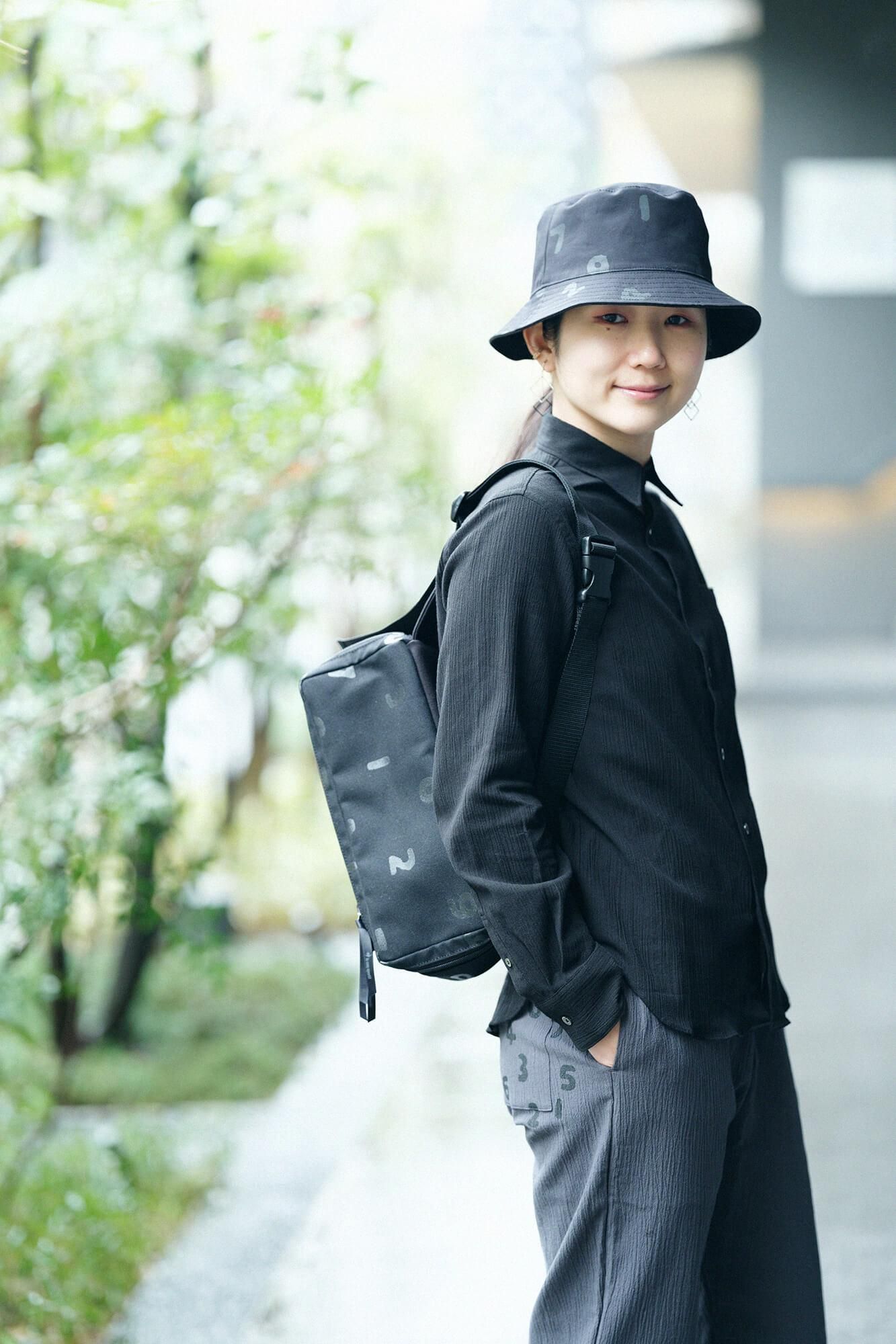 高島縮 20/20 シャツ／濡羽色（ぬればいろ）