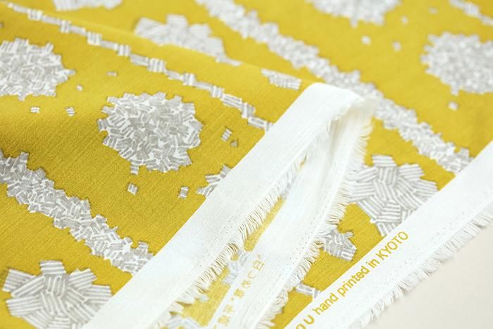 Textile(Chizimi cotton Sakao Orimono）／White Clover(Shirotsumeminds old time with)＜50cm＞