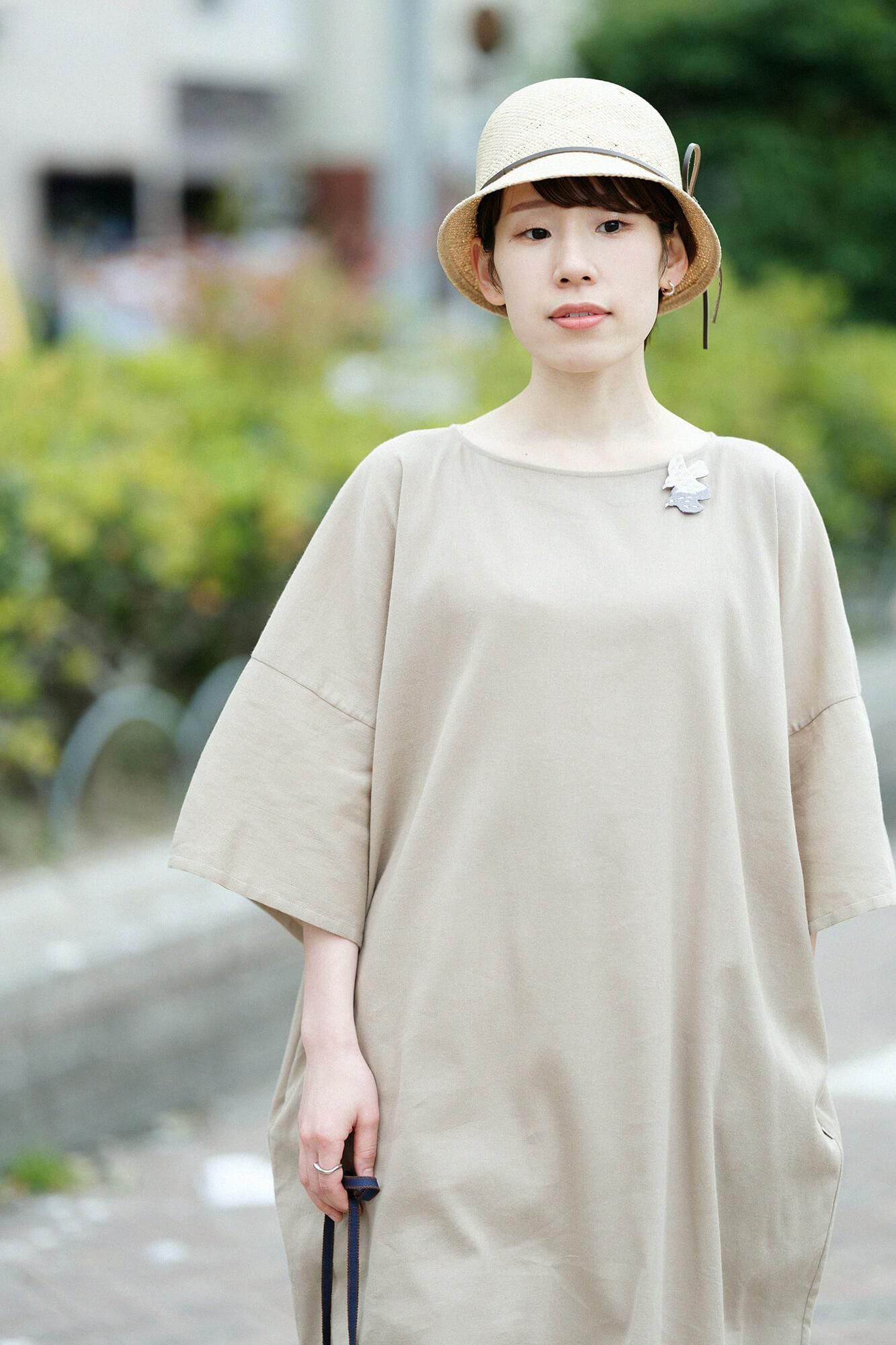 타카시마치지미 40/40 히라소데 보트넥 원피스／베이지(Shirotsurubami)