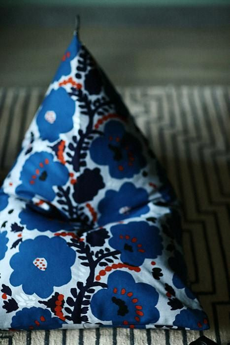 クッション座椅子／情熱（じょうねつ）【※お届けに約3週間】