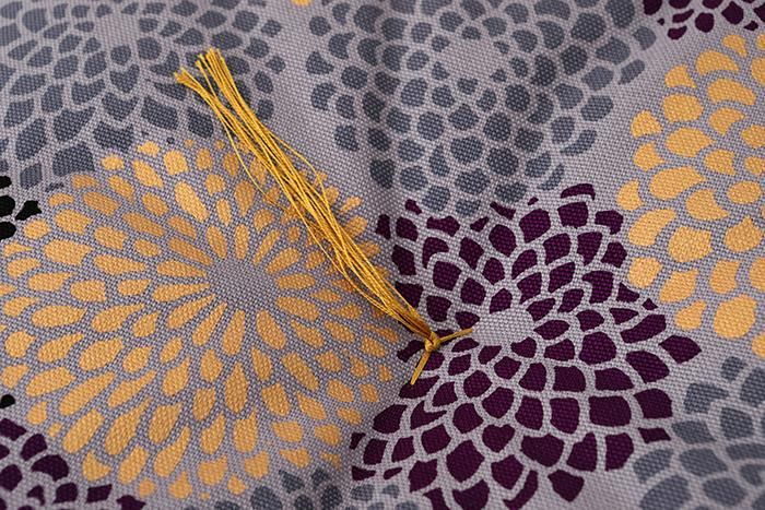 SOU・SOUKyoto Cushion（No.8 Canvas）／Chrysanthemum Chongyang(butterflyYocormorant)【※DeliveryApproximately 3 weeks]