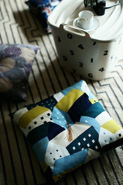 SOU・SOUKyoto Cushion（No.8 Canvas）／Northern Countries Moonlight(Getsumei) [※DeliveryApproximately 3 weeks]