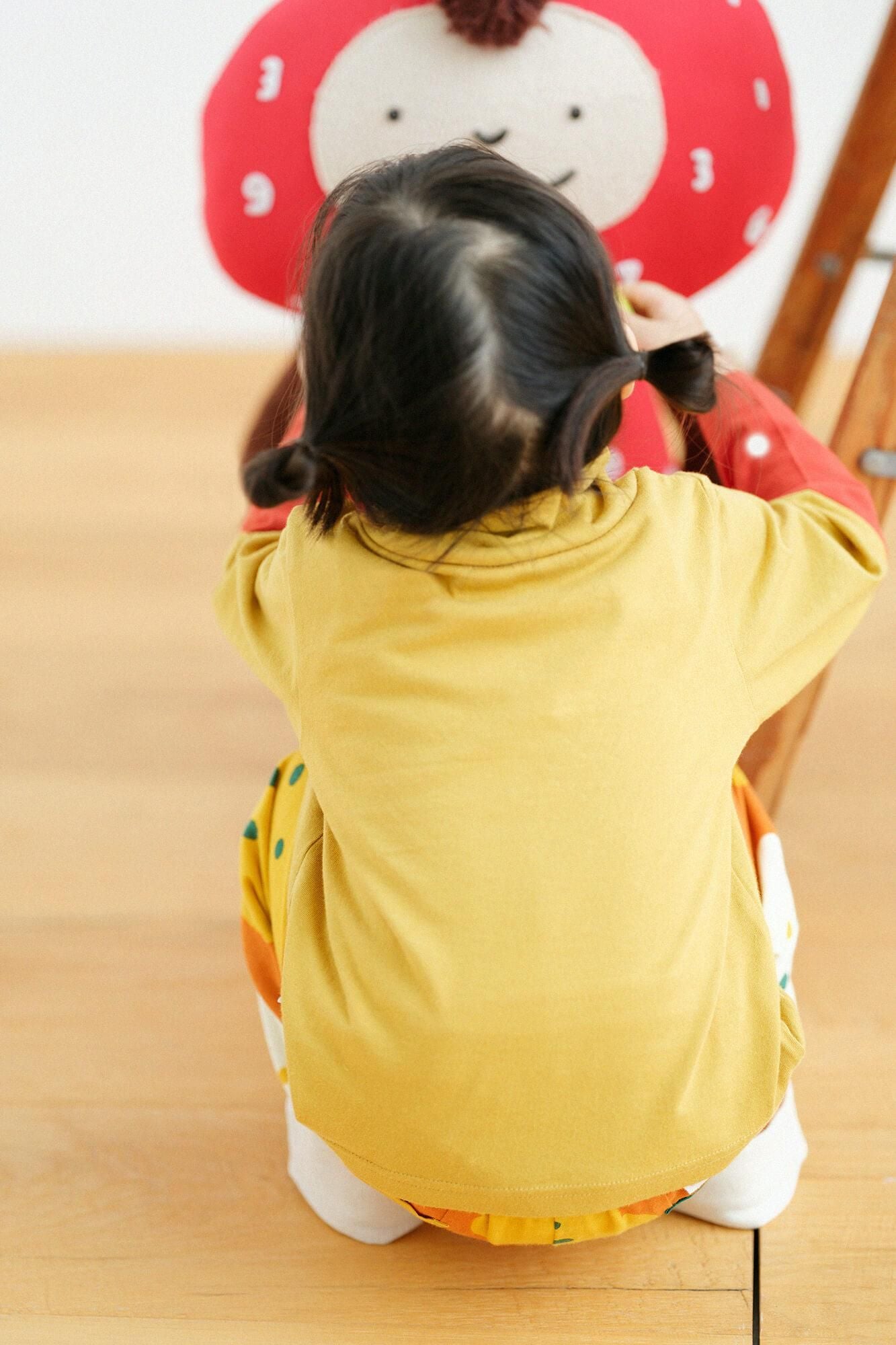 ●雙色袖 上衣／黃色×橙色