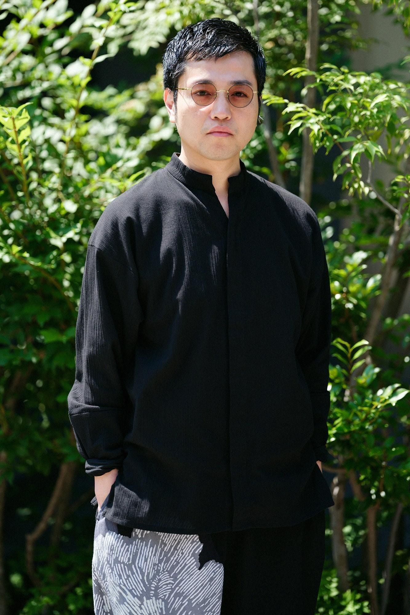 高島縮 20/20 立衿（たちえり） 筒袖襯衣（つつそでしんい）／濡羽色（ぬればいろ）