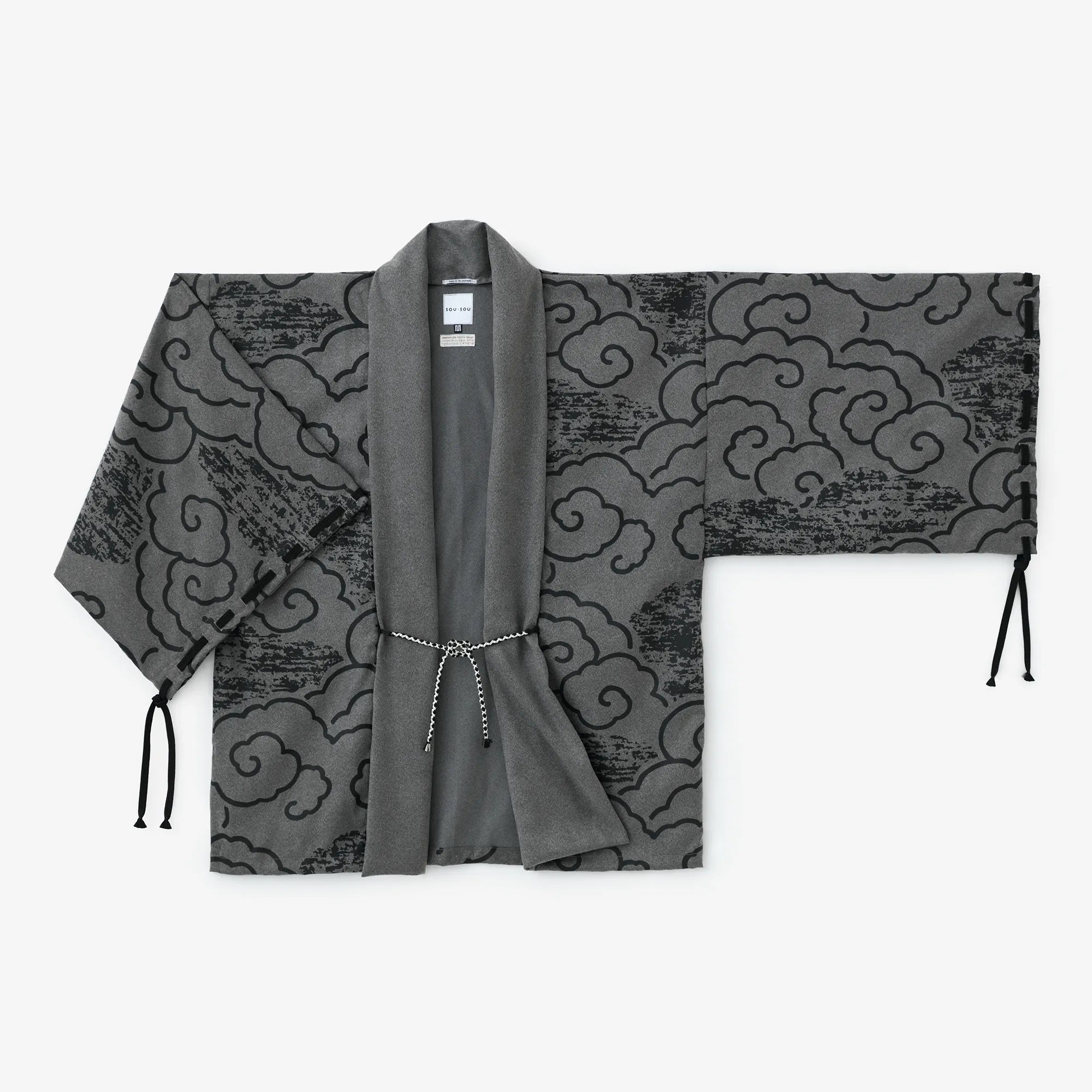 【net limited】Hollow Out Dragon-like Cloud Era Charcoal Grey (Keshizumi-iro ))