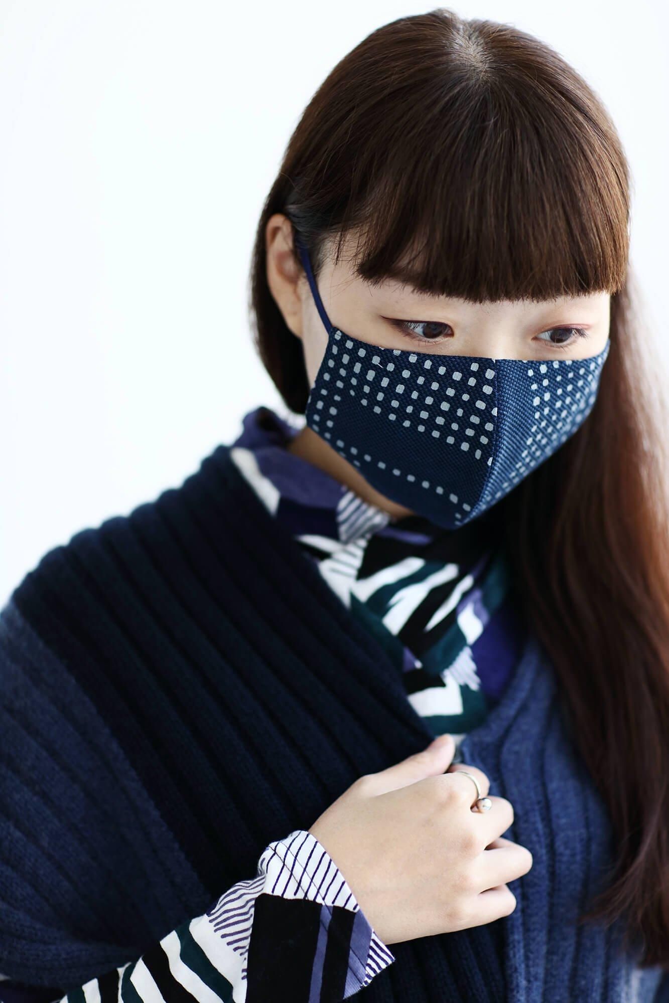 ◎【30%OFF】棉麻紡×高島縮棉 圖案紋樣布口罩／影 深藍色×灰色