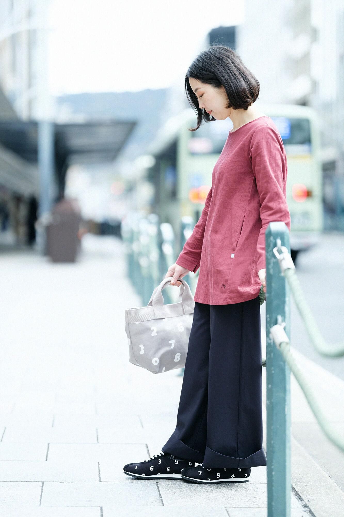 Chizimi Cotton 20/20 Long Sleeve Tunic / Burgundy