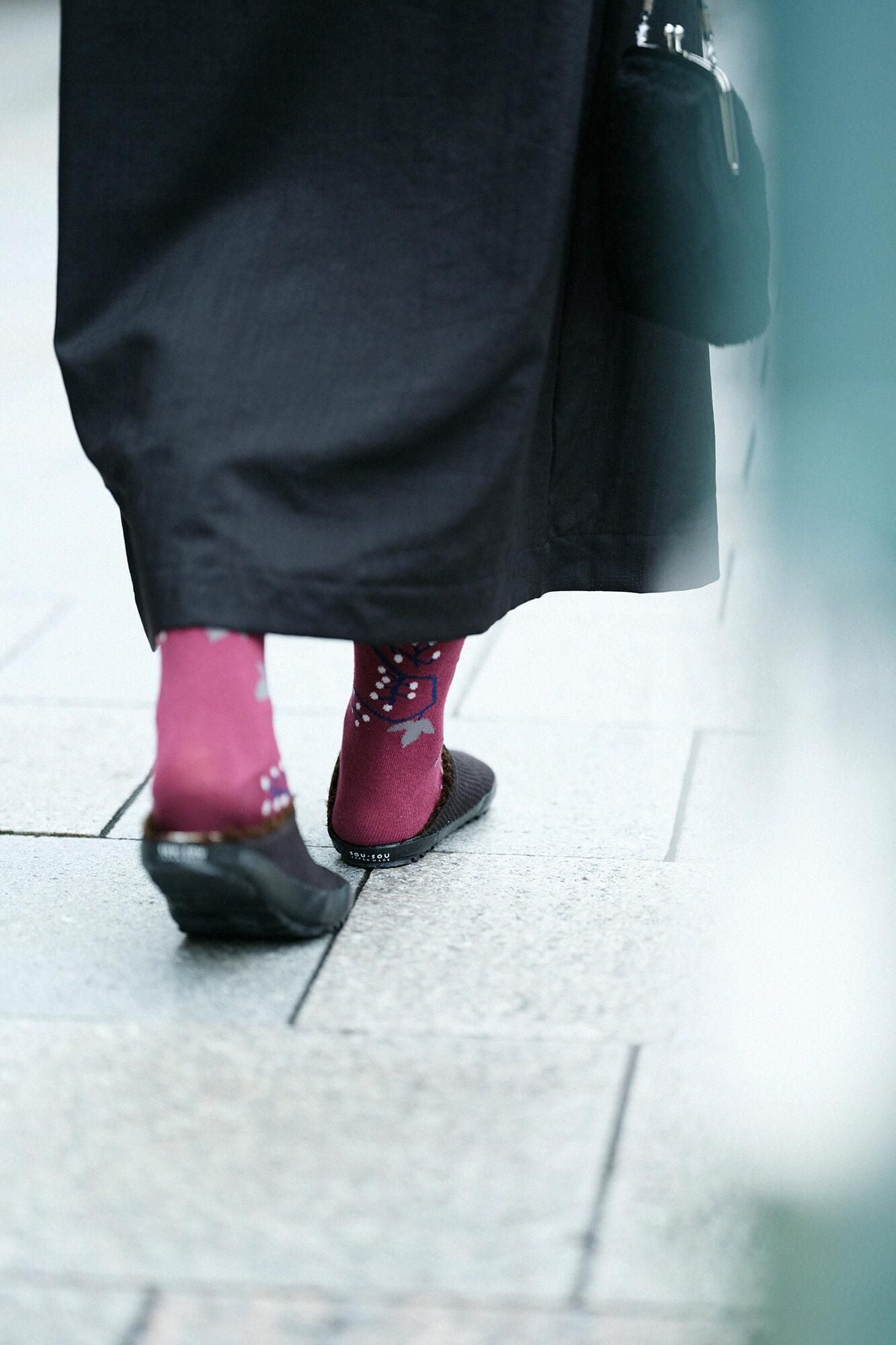 Collants Tabi chaussettes / fruits blancs, couleur grasse (enjiiro)